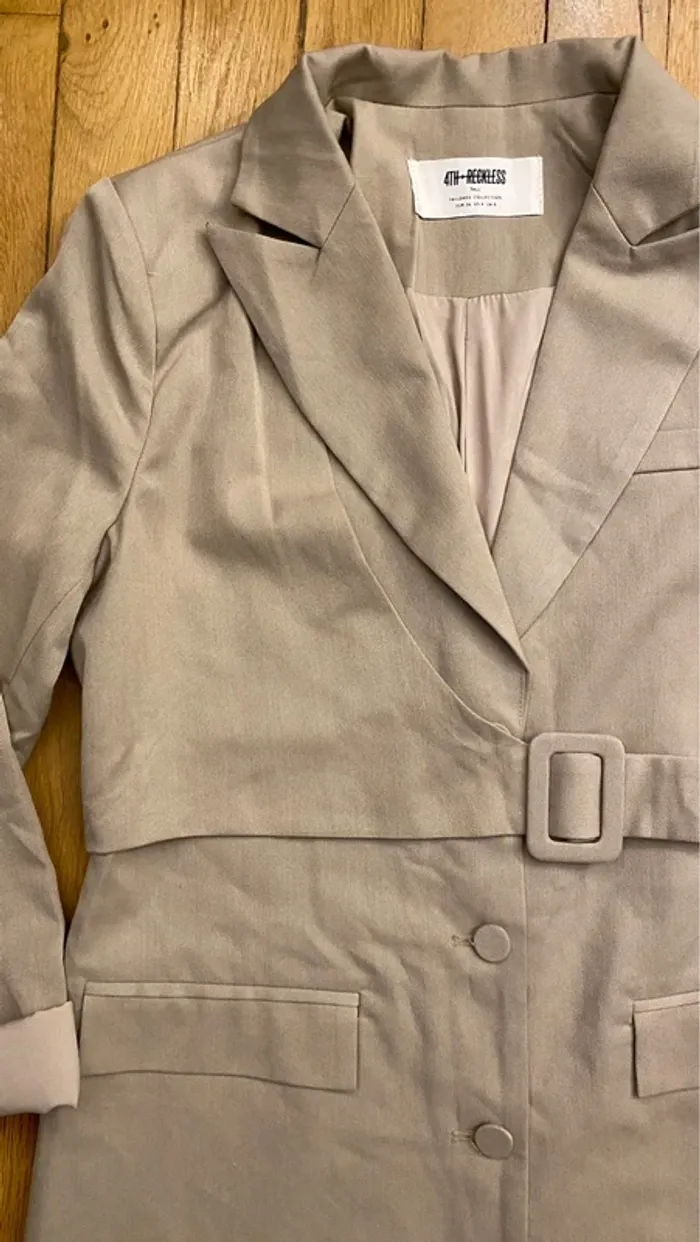 Robe blazer gris beige 4th & Reckless - photo numéro 5