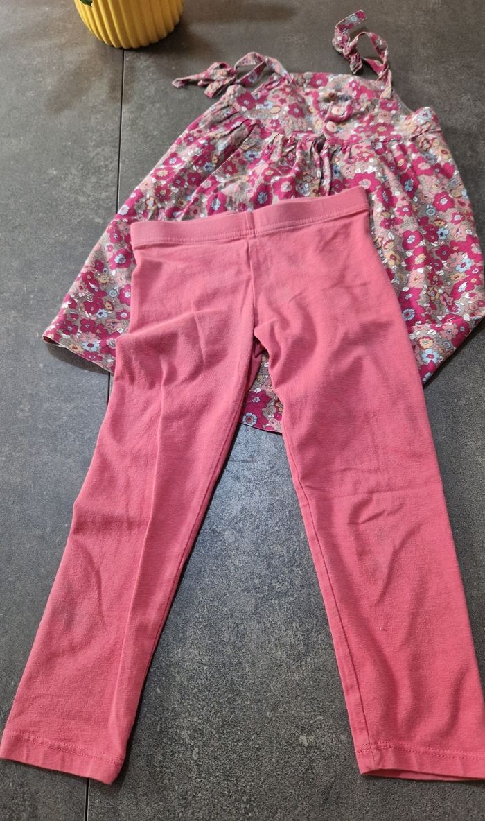 2 leggings 2 tuniques 4 ans tbe - photo numéro 5