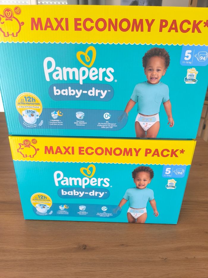 Lot 2 MAXI PACK Pampers T5 188 couches