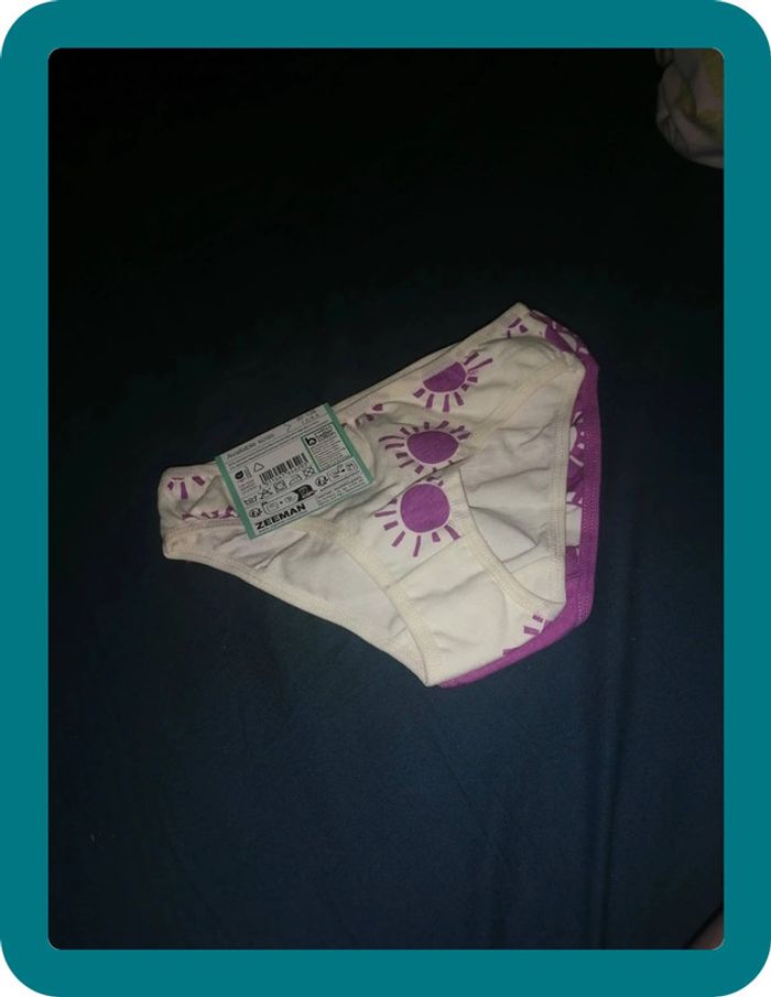 Lot de 2 culottes neuves Zeeman 4-6 ans - photo numéro 2