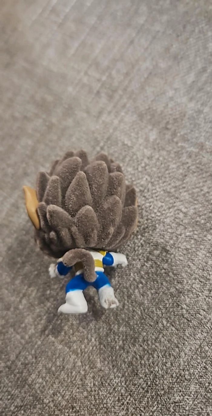 Mini pop vegeta - photo numéro 2