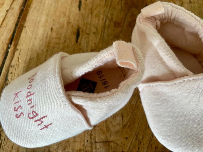 2 paires de chaussons nourrisson - photo numéro 6