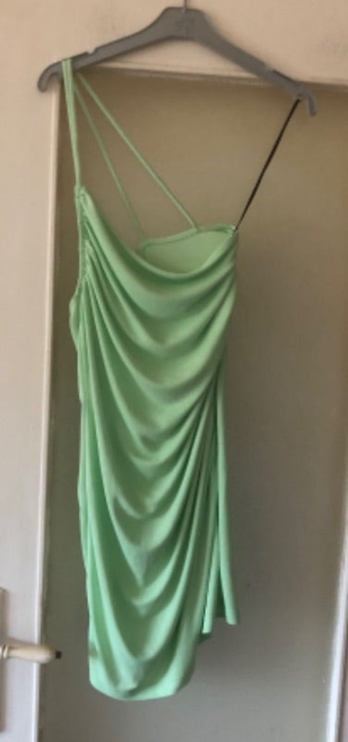 Robe à bretelles