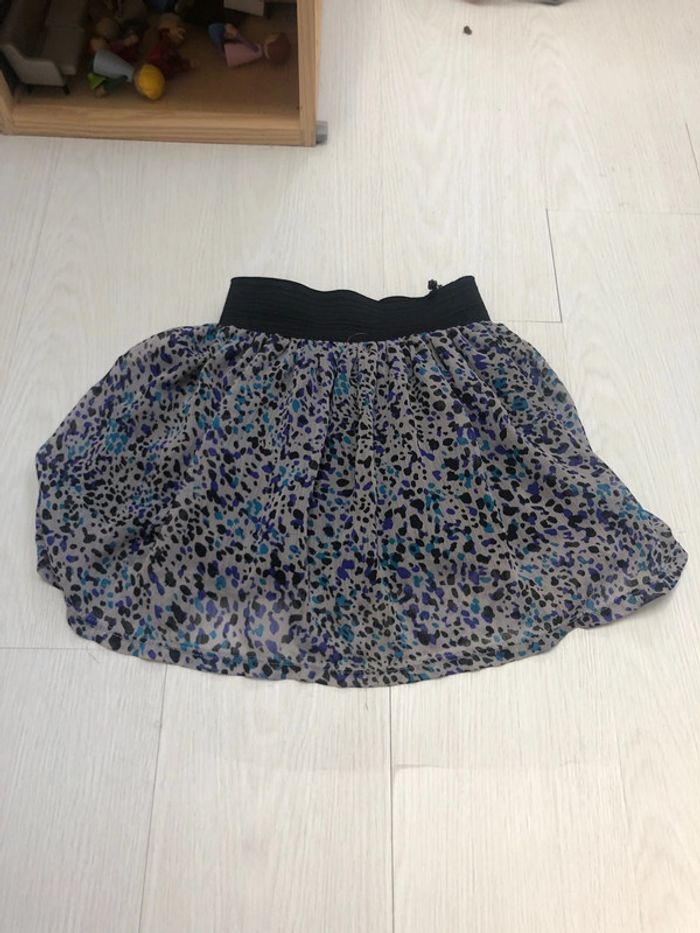 Jupe légère grise tacheté gemo 8 ans