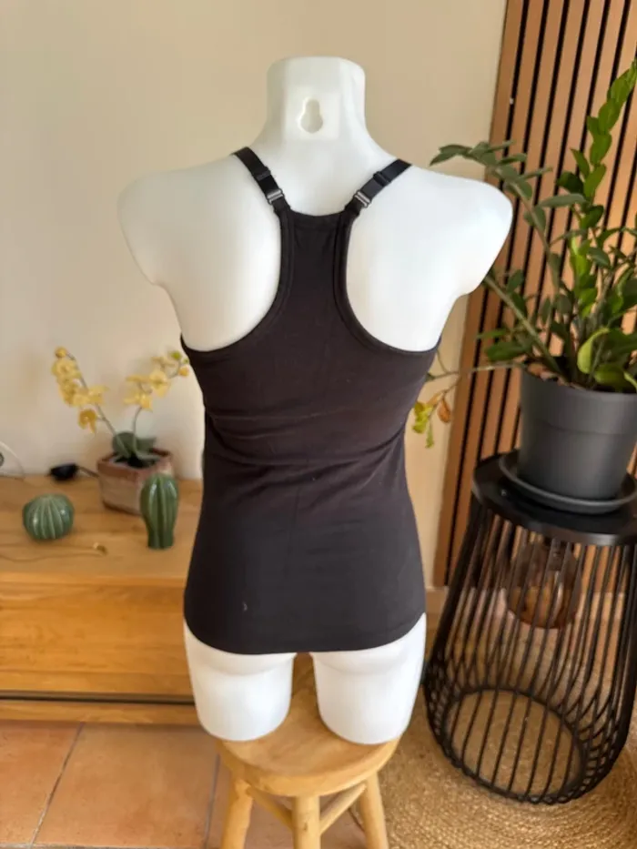 Débardeur avec brassière intégrée - photo numéro 4