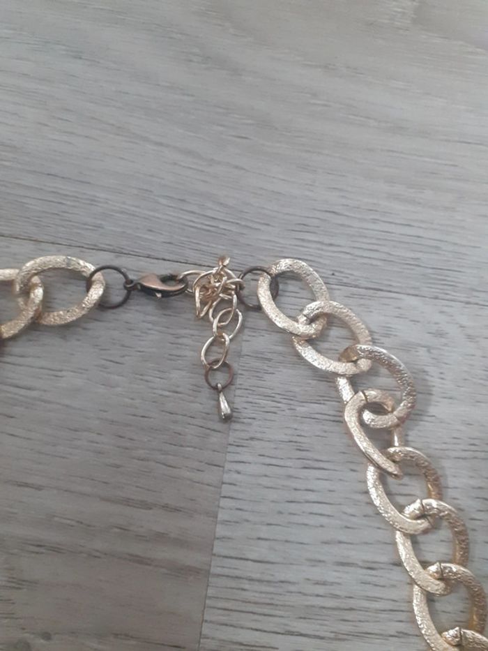 Collier ras de cou pierre perles cuir - photo numéro 4