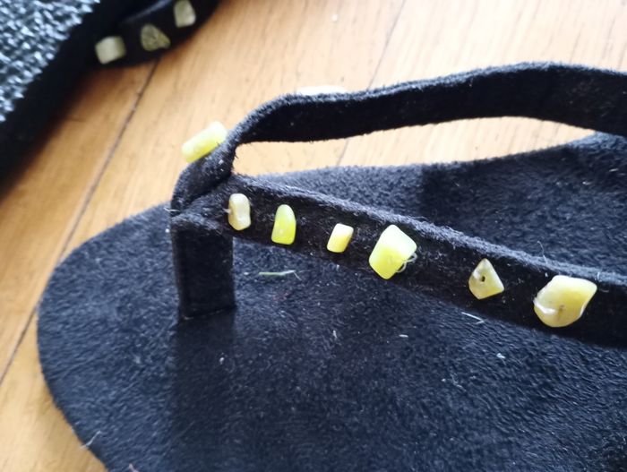 Tongs, tongs noirs, tongs perles - photo numéro 6