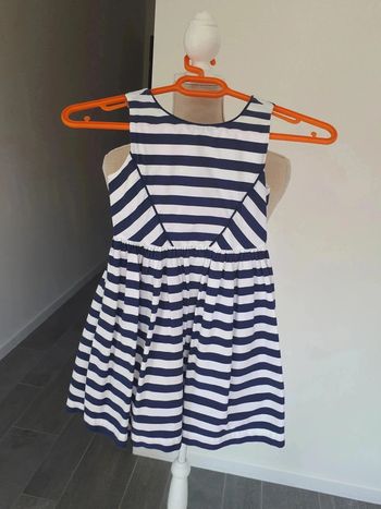 10 € Robe estivale à rayures Naf Naf