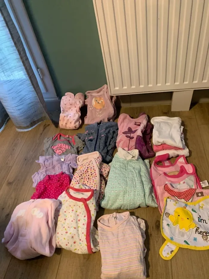 lot 20 pièces vêtement bébé fille
