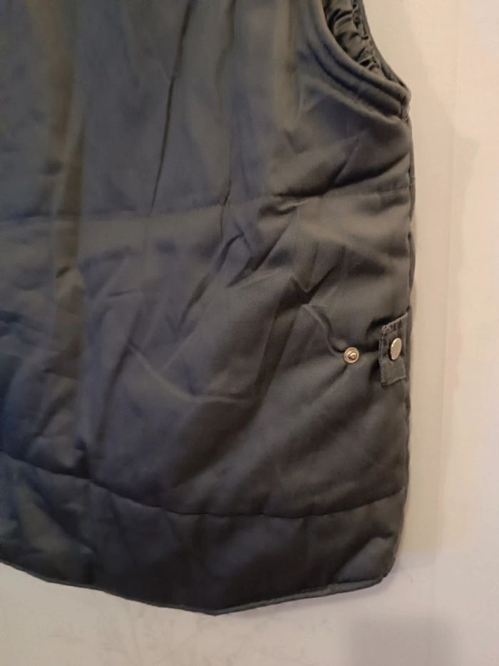 Veste sans manche grise - photo numéro 5
