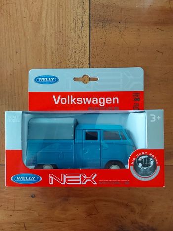 Volkswagen  T1  soft-top  - bleu