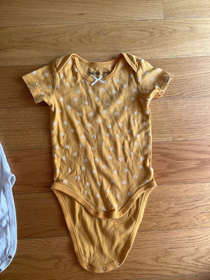 Lot de 3 bodies demi manche pour bébé fille - photo numéro 10