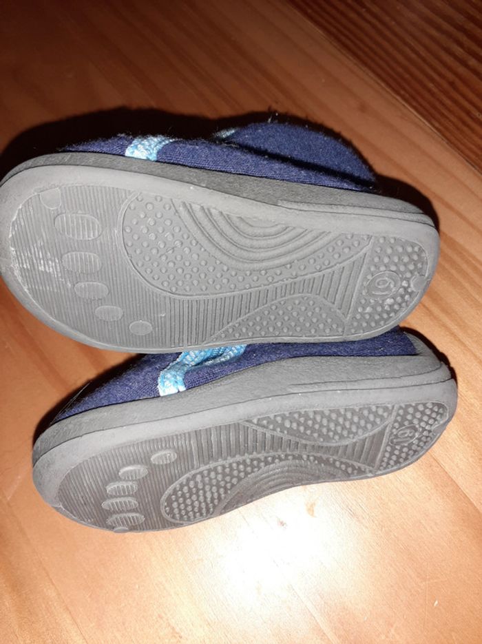 Chaussons / pantoufles - photo numéro 2