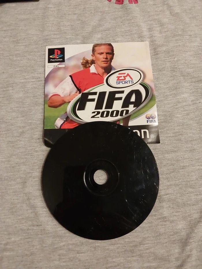 Jeux ps1 fifa 2000