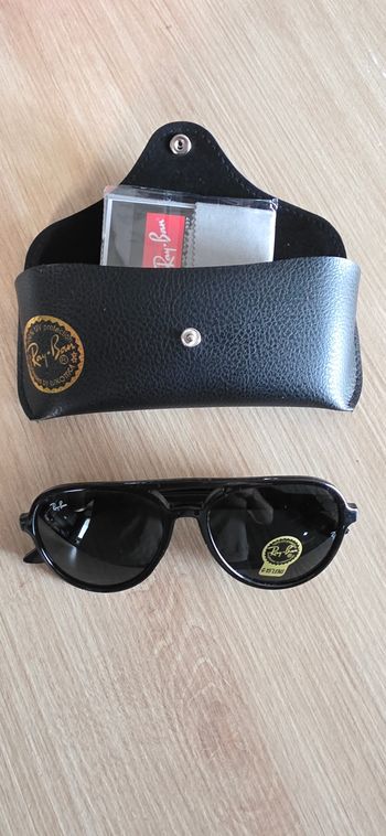 Lunette de soleil Rayban