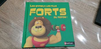 Livre Mac Do Happy Meal Les animaux les plus forts du monde !