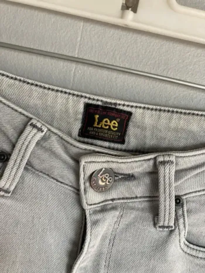 Jean Lee Scarlett High – W27 L29 – Gris clair – Très bon état - photo numéro 3
