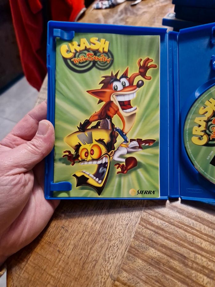 Crash twinsanith ps2 - photo numéro 2