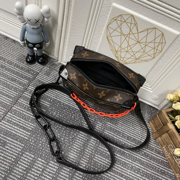Louis Vuitton  Mini Soft Trunk M44735 - photo numéro 8