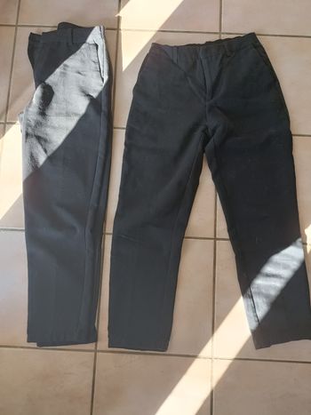 2  pantalons