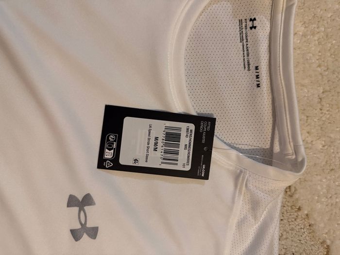 T shirt under armour taille M - photo numéro 2