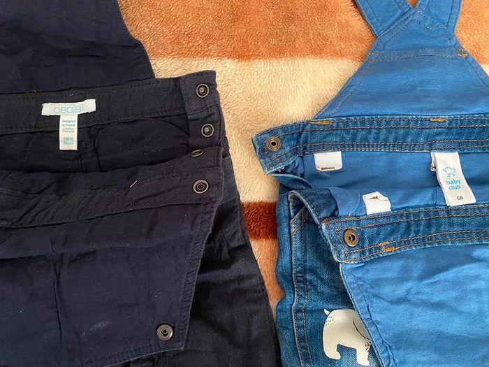 2 salopettes jean garçon 6 mois - photo numéro 2