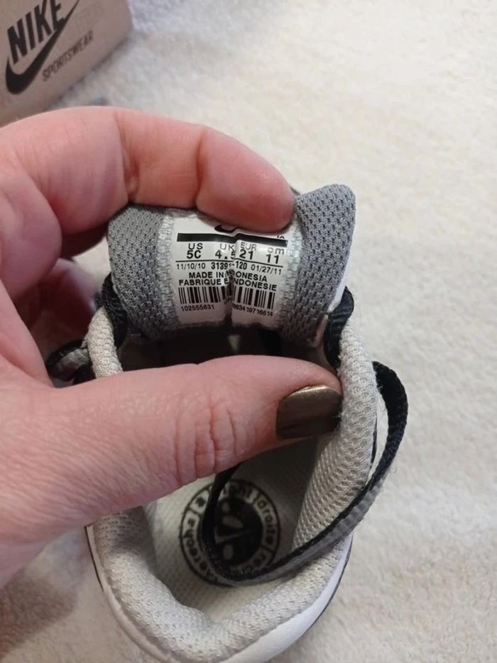 Baskets Airmax - Nike - Taille 21 - photo numéro 8