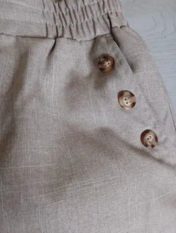 Pantalon beige Taille 40 Neuf