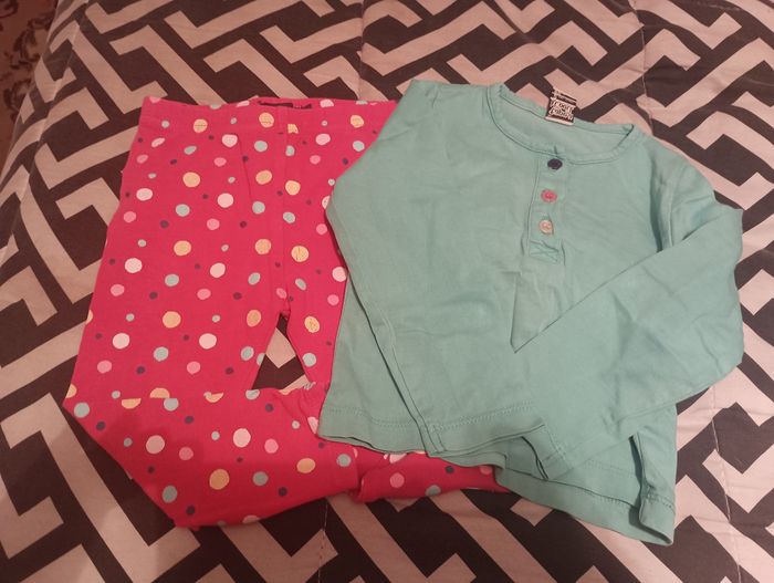 Un legging est un haut