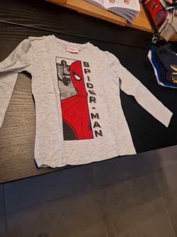 Pull taille 6 ans