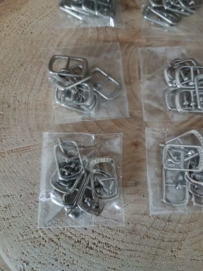 Lot de 6 sachets d'accessoires pour couture - photo numéro 2