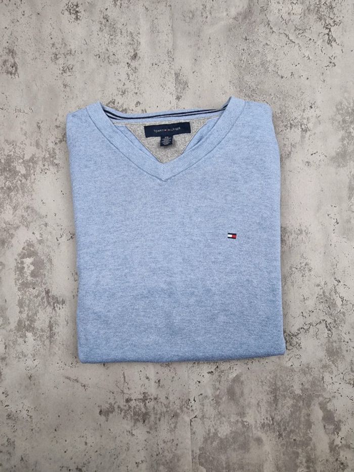 Pull col V Tommy Hilfiger bleu clair – Taille XXL Homme - photo numéro 2