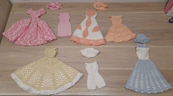 Tenues Barbie faites mains