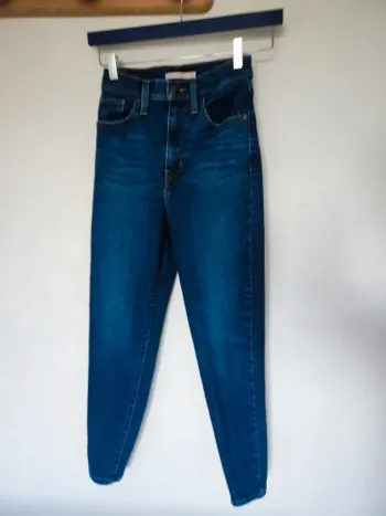 Levi's high waisted mom