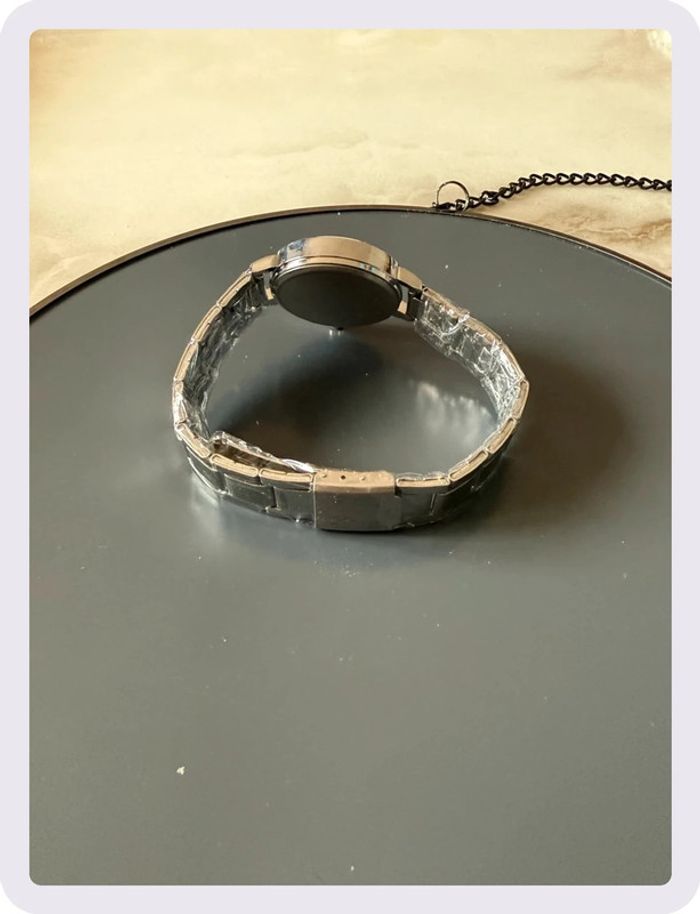 Montre argentée à cadran anthracite - photo numéro 3
