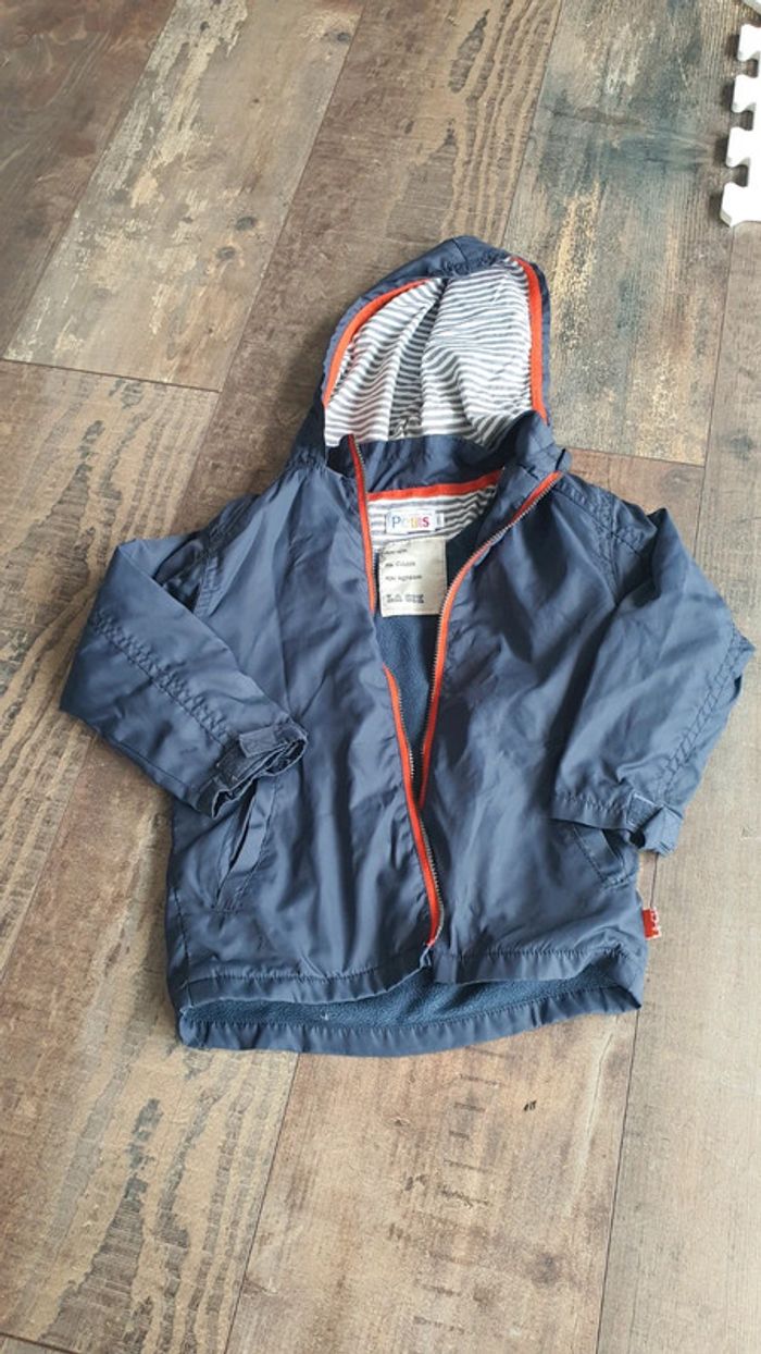 Veste de pluie 24 mois en très bon état - photo numéro 2
