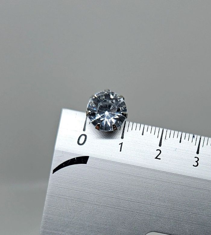 Paire de boucles d'oreilles. Neuve. 5A - photo numéro 4