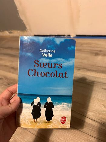 Livre les sœurs chocolat de Catherine velle