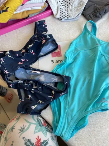 Lot de 2 maillots de bain 5-6 ans