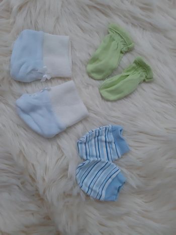 Lot moufle et chaussons