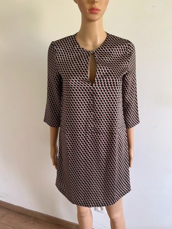 Robe imprimée à manches courtes Mango taille XS jamais portée