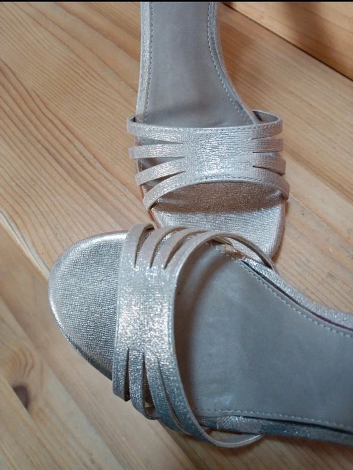 Chaussure femme sandale - photo numéro 3