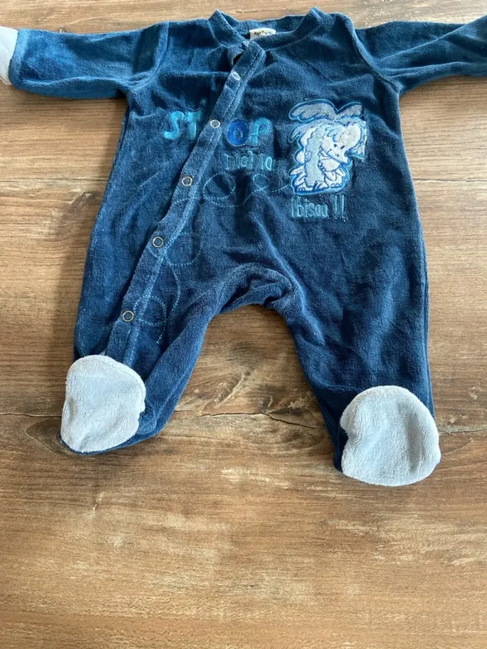 Pyjama 1 mois . - photo numéro 3