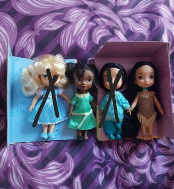 Lot 2 poupées miniatures Animators Princesses Disney Mini-Animators Tiana et Pocahontas