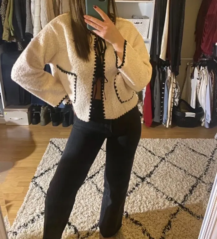 Veste Femme Sherpa Crème Finitions Noires - Taille S Neuve Mi-Saison Chic