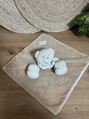 Doudou plat ours beige écru jacadi