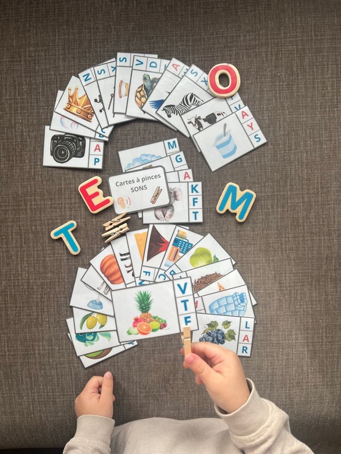 Cartes à pinces phonologie