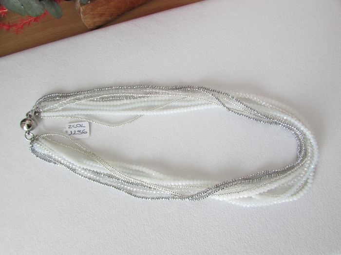 Collier magnétique rangs blancs argentés Zabok - photo numéro 3