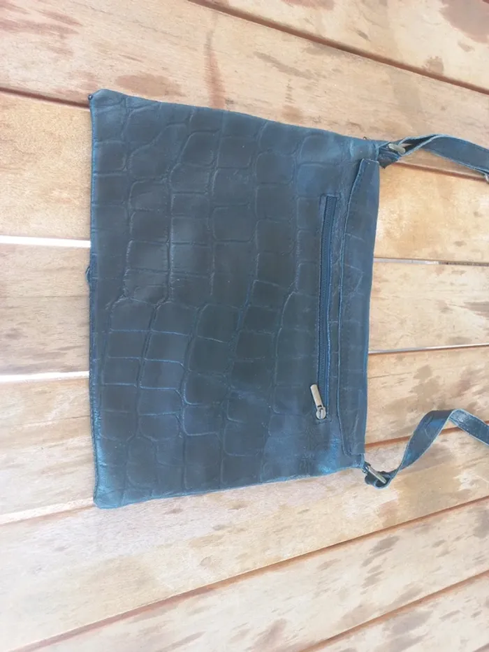 Sac à main cuir genuine leather 1 article acheté= 1 gratuit - photo numéro 6