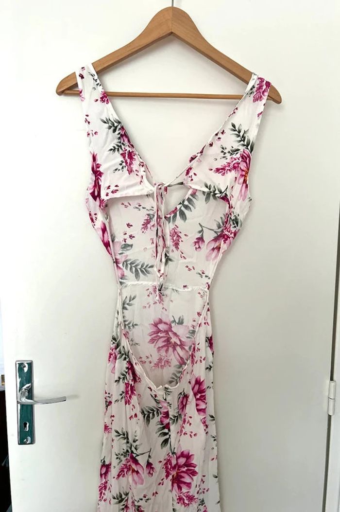 Robe longue à fleurs roses à dos nu et noeud dans le dos Forever 21 taille S - photo numéro 2
